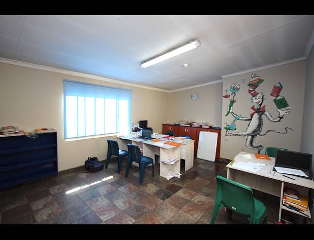 4 BEDROOM HOUSE TO LET IN ESSEXWOLD